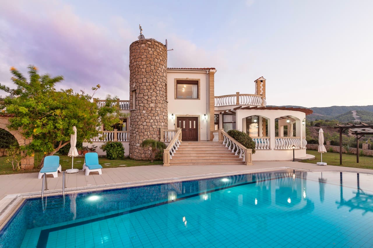 Sunset Valley | Refined Hillside Living Overlooking the Mediterranean