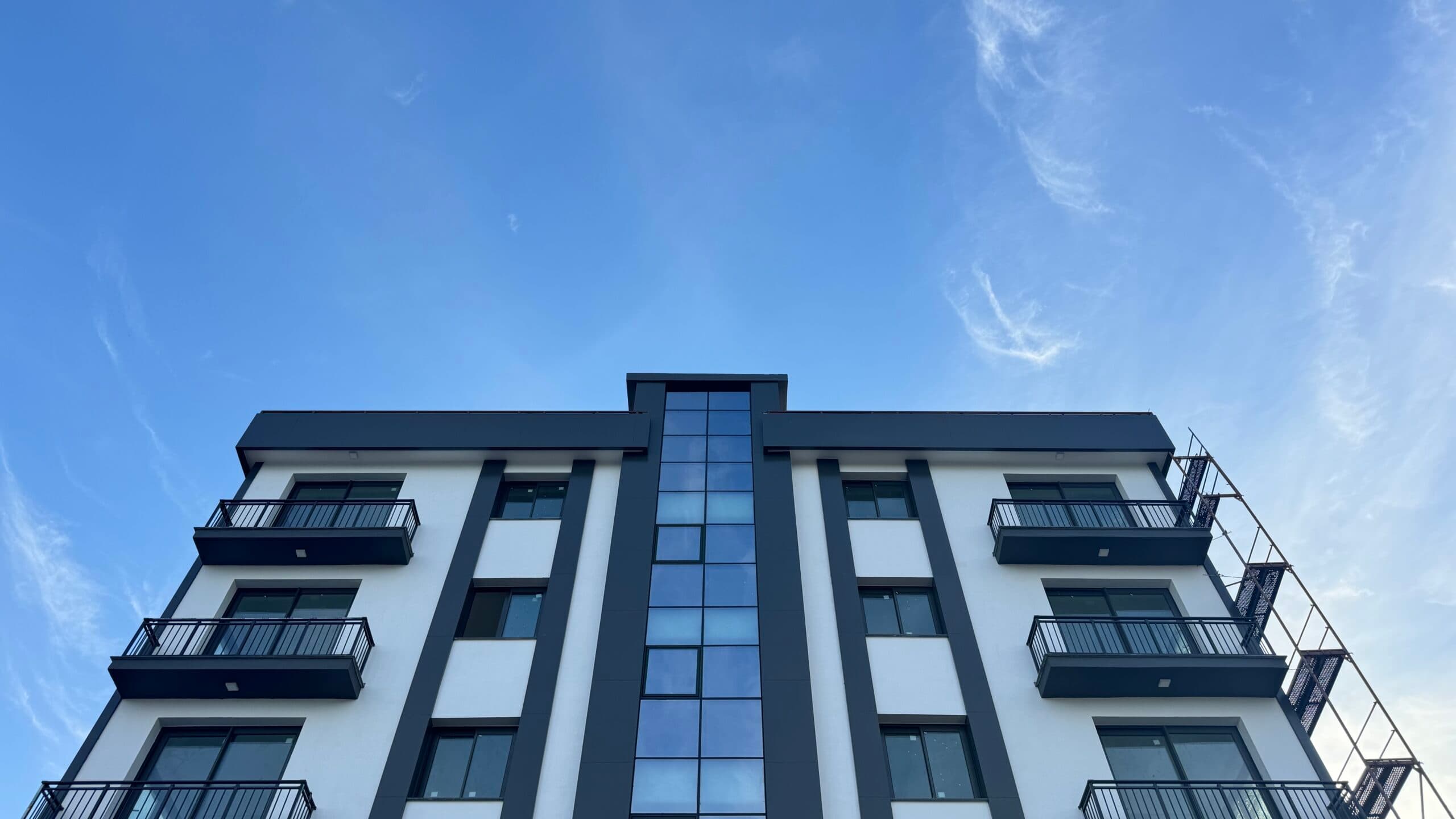 Carrington 55 | Boutique 3 Bedroom City Apartments in Central Kyrenia