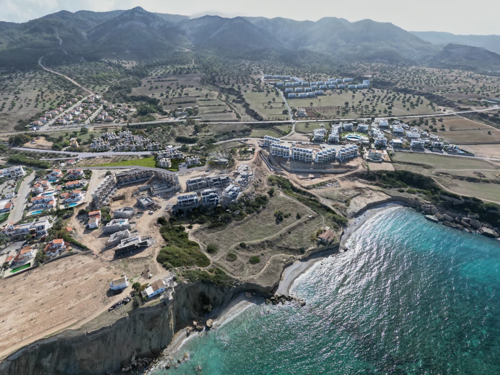 Malibu Zone 5 | Contemporary Coastal Apartments Near the Sea